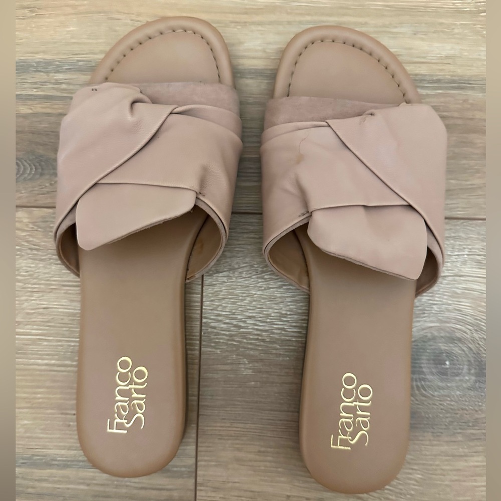 Franco Sarto Women's Light Pink Leather Twist Slide Sandals